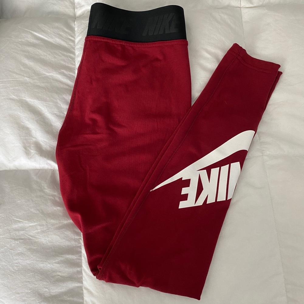Nike leggings! Size M, RED!